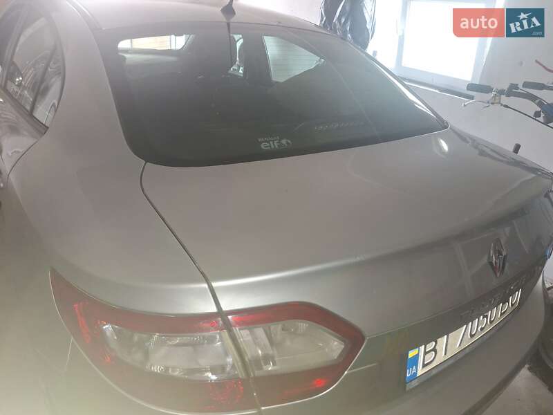 Седан Renault Fluence 2011 в Львові