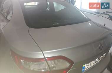 Седан Renault Fluence 2011 в 