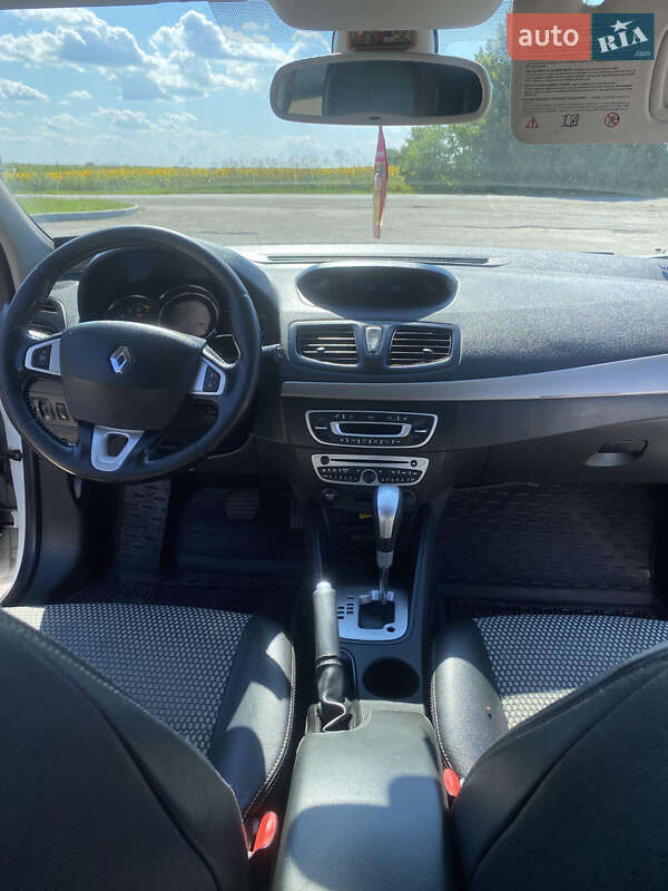 Седан Renault Fluence 2012 в Сквире