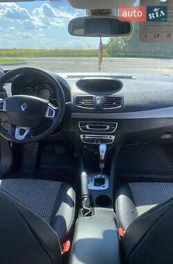 Седан Renault Fluence 2012 в 
