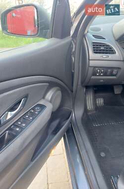 Седан Renault Fluence 2011 в Львове