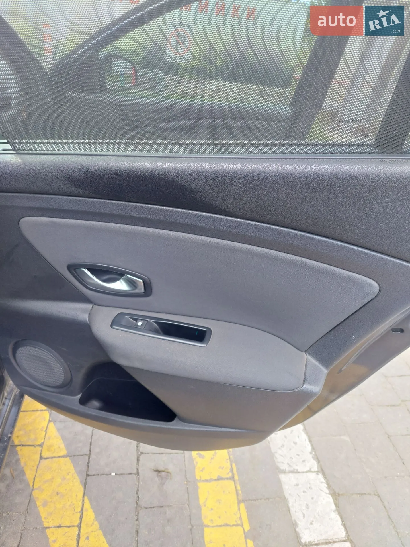 2011 Renault Fluence - мініатюра 17