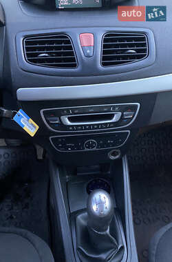 Седан Renault Fluence 2010 в 