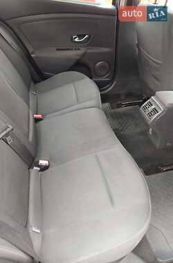 Седан Renault Fluence 2011 в 