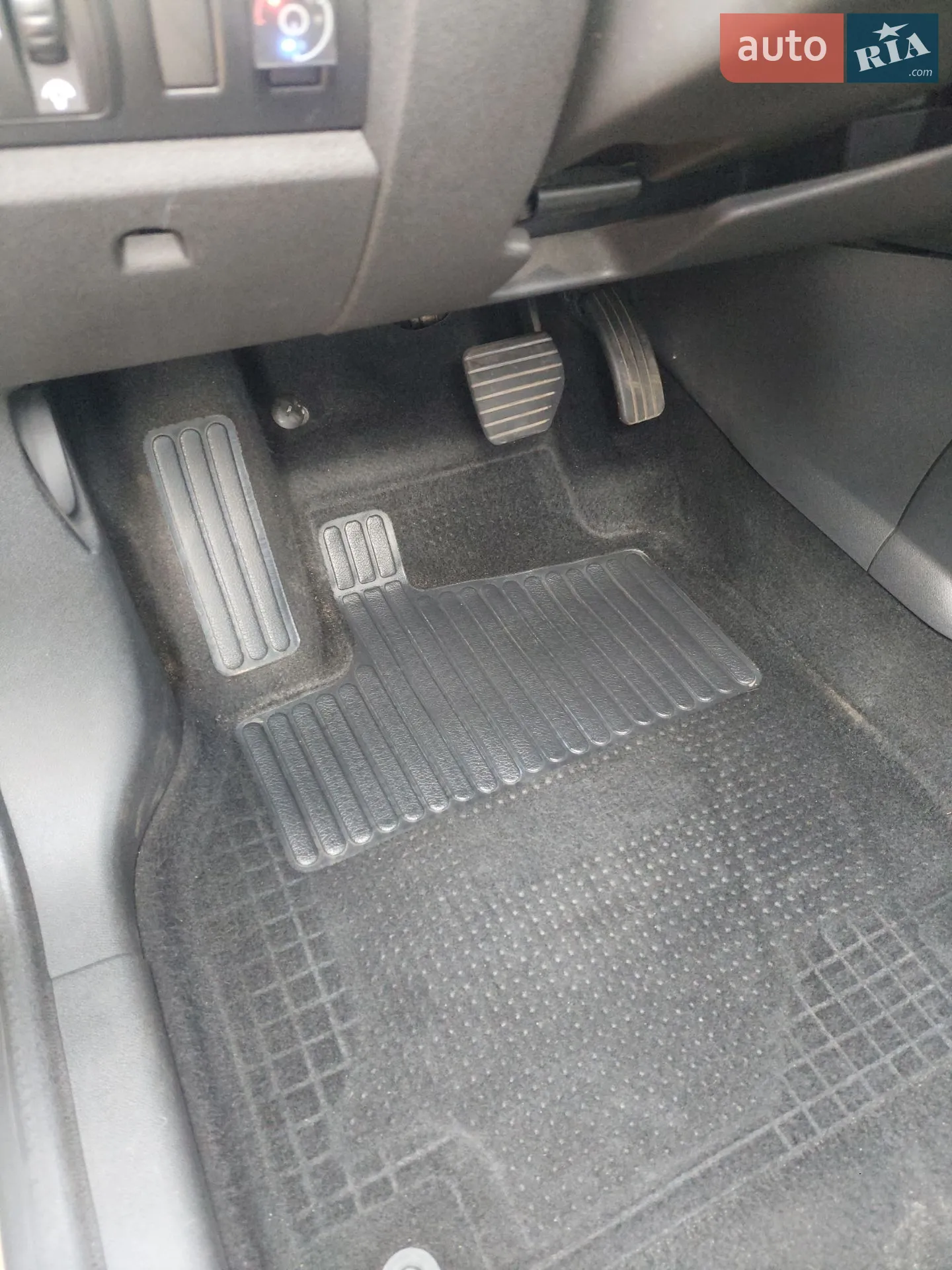 2011 Renault Fluence - мініатюра 26
