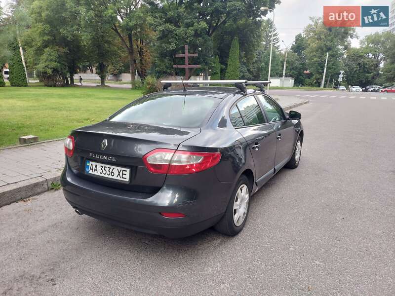 Седан Renault Fluence 2011 в Львове