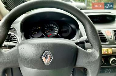 Седан Renault Fluence 2011 в 