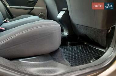Седан Renault Fluence 2011 в 