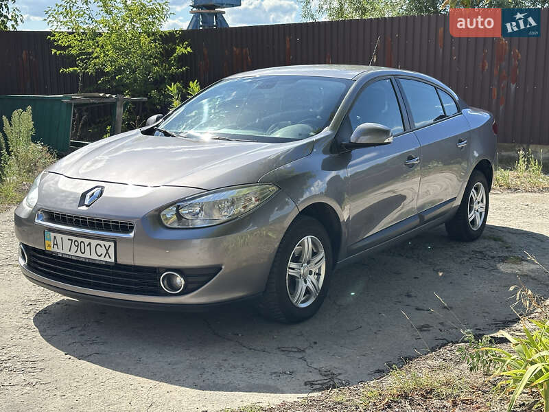 Седан Renault Fluence 2012 в 
