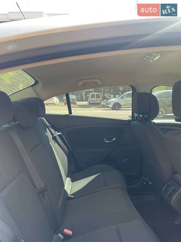 Седан Renault Fluence 2011 в Ивано-Франковске фото 15 Седан Renault Fluence 2011 в Ивано-Франковске