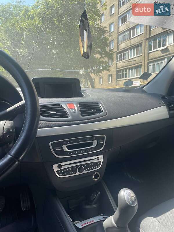 Седан Renault Fluence 2011 в Ивано-Франковске фото 17 Седан Renault Fluence 2011 в Ивано-Франковске