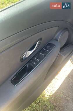 Седан Renault Fluence 2011 в 