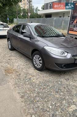 Седан Renault Fluence 2011 в 