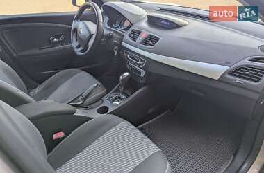 Седан Renault Fluence 2015 в 