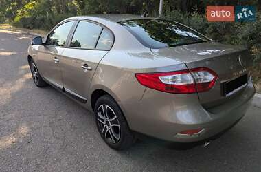 Седан Renault Fluence 2015 в 
