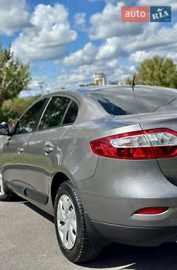 Седан Renault Fluence 2013 в 