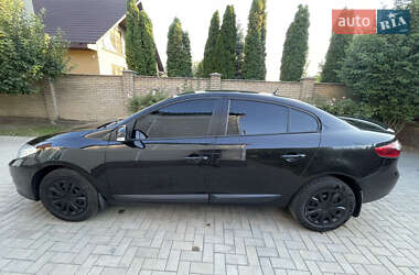 Седан Renault Fluence 2010 в 