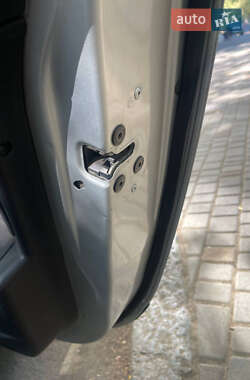 Седан Renault Fluence 2011 в 