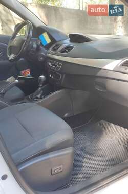 Седан Renault Fluence 2012 в 