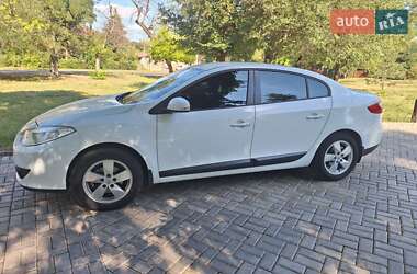 Седан Renault Fluence 2012 в 
