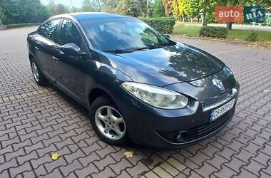 Седан Renault Fluence 2011 в 