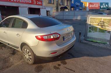 Седан Renault Fluence 2010 в Чернигове