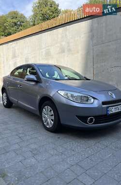 Седан Renault Fluence 2010 в Львові