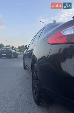 Седан Renault Fluence 2012 в 