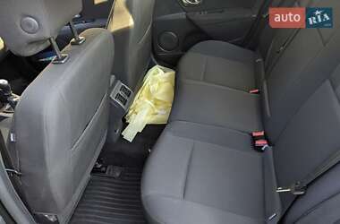 Седан Renault Fluence 2012 в 