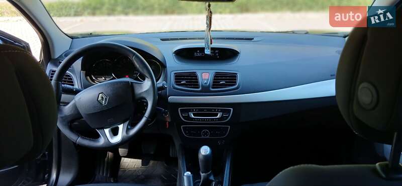 Седан Renault Fluence 2011 в Миргороде
