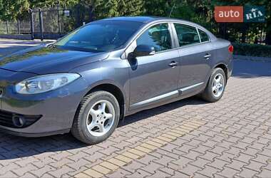 Седан Renault Fluence 2011 в Миргороді