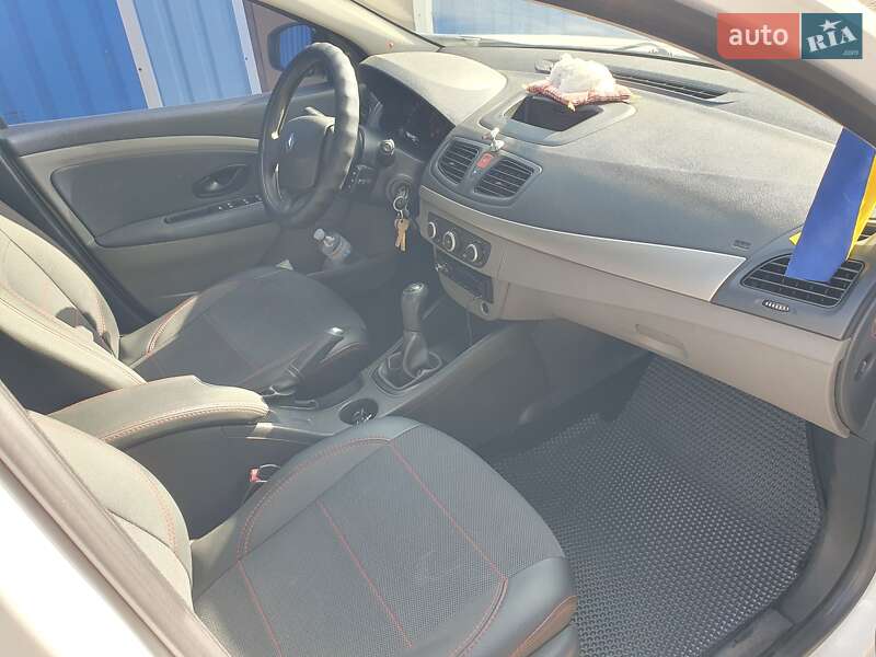Седан Renault Fluence 2011 в Харкові