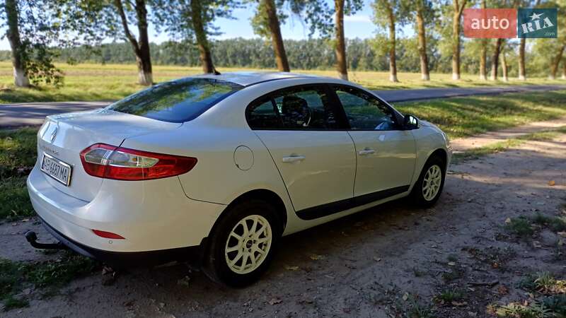 Седан Renault Fluence 2012 в Мурованых Куриловцах