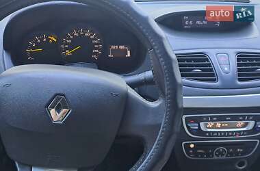 Седан Renault Fluence 2012 в 