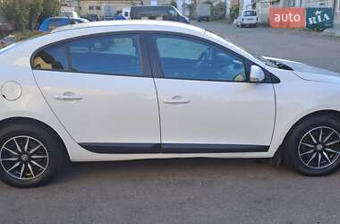 Седан Renault Fluence 2012 в 