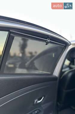 Седан Renault Fluence 2011 в 