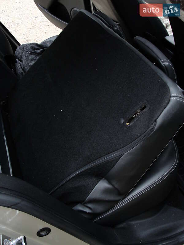 Седан Renault Fluence 2012 в Тернополе