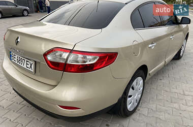 Седан Renault Fluence 2010 в 