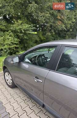 Седан Renault Fluence 2013 в Киеве