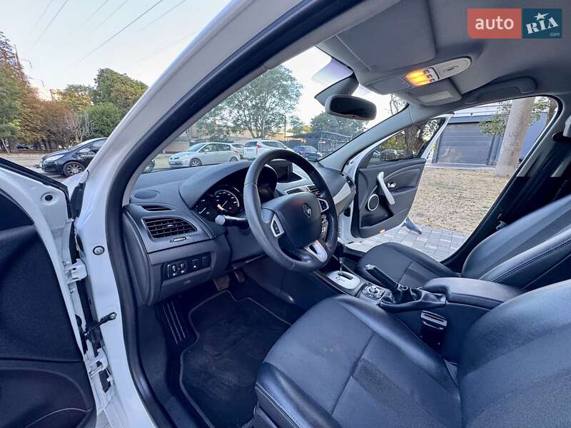 Седан Renault Fluence 2011 в Одессе