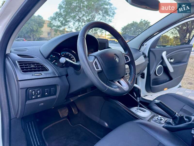 Седан Renault Fluence 2011 в Одессе
