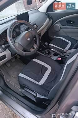 Седан Renault Fluence 2010 в 