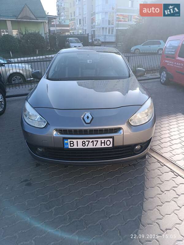 Седан Renault Fluence 2010 в 