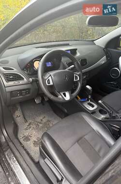 Седан Renault Fluence 2011 в 