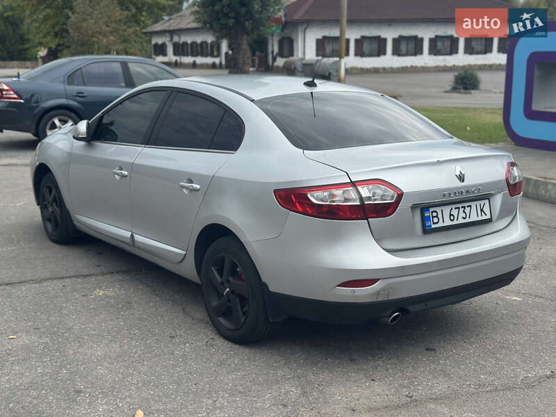 Седан Renault Fluence 2010 в Горишних Плавнях