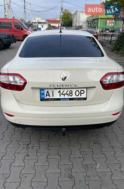Седан Renault Fluence 2015 в 