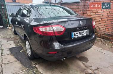 Седан Renault Fluence 2010 в 