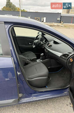 Седан Renault Fluence 2010 в 