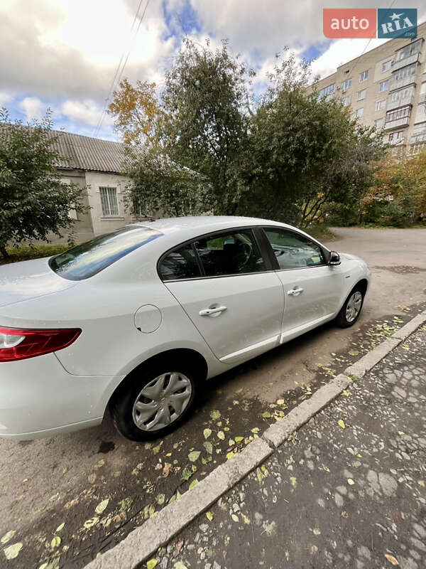 Седан Renault Fluence 2016 в Умани