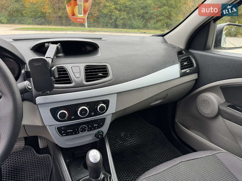 Седан Renault Fluence 2012 в Каневі фото 11 Седан Renault Fluence 2012 в Каневі